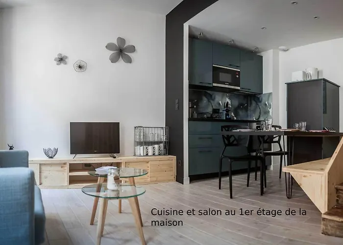 De Briques Et De Bois Дом отдыха *